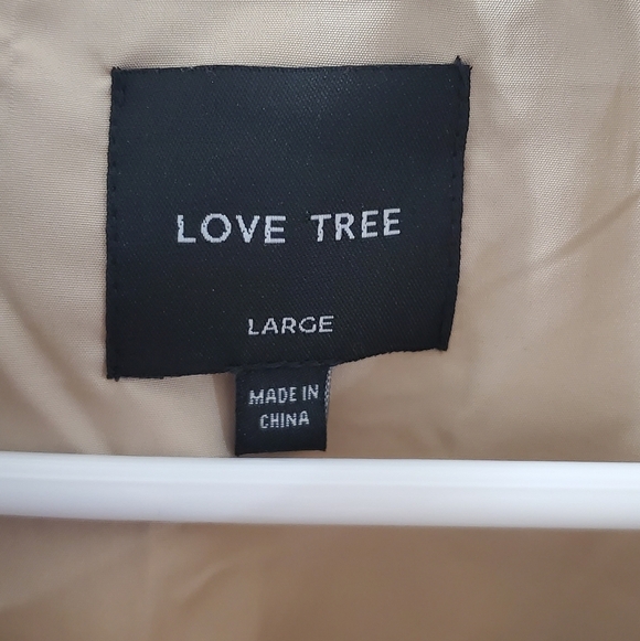 Tan and Cream Varsity Jacket with Letter B. SZ L - Picture 2 of 7